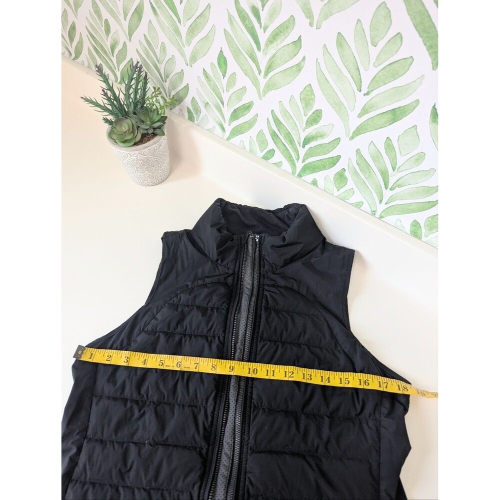 lululemon athletica Black Quilted Packable Vest 10 Double Zipper Puffer Sporty - Picture 7 of 11